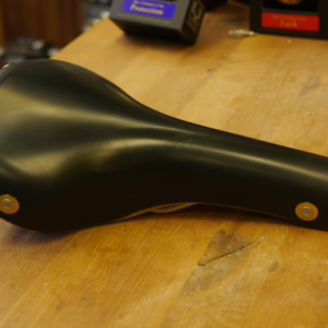 Gilles Berthoud Aspin -satula