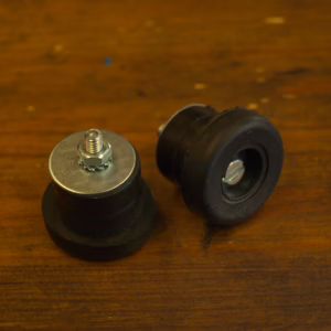 Velox kumiset tangonpäätytulpat kiristimellä