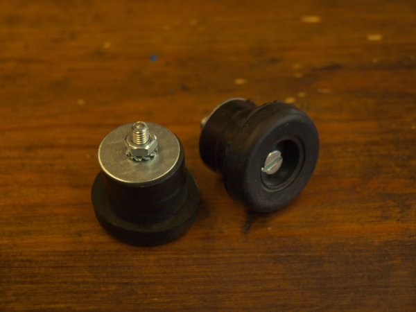 Velox kumiset tangonpäätytulpat kiristimellä